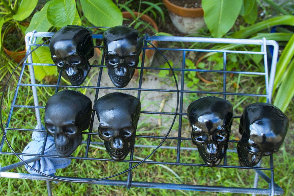 skulls spray painted black